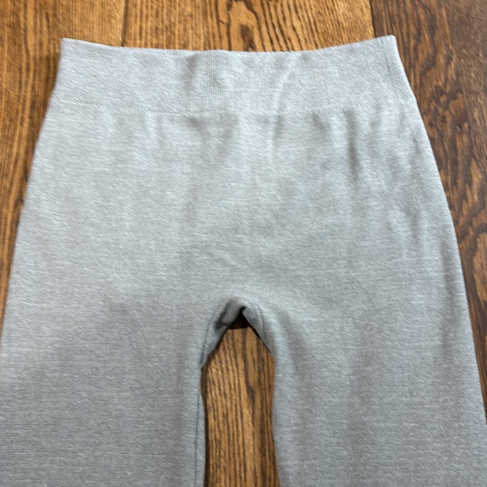 Streetwear Society Gray Fleece Lined Seamless Leggings Soft and Versatile - Picture 2 of 3